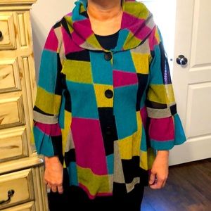 Dressy Damee, Inc button up tunic